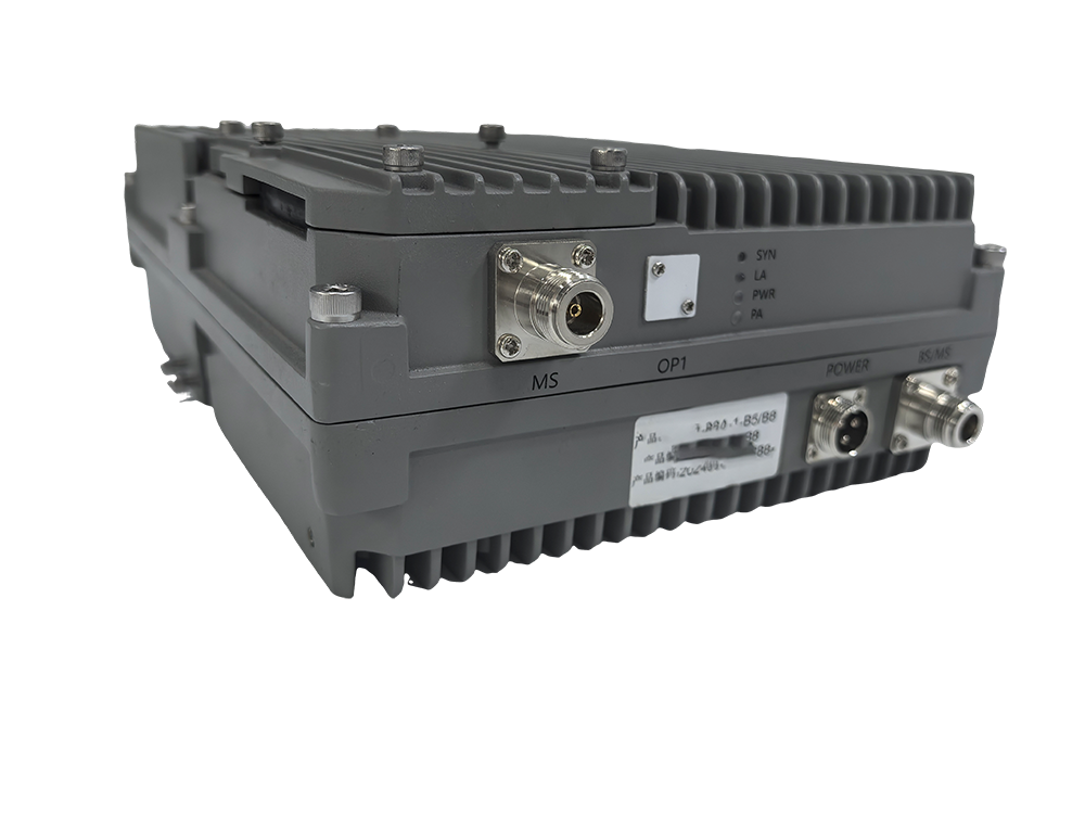  张北三频手机信号接收器2000㎡