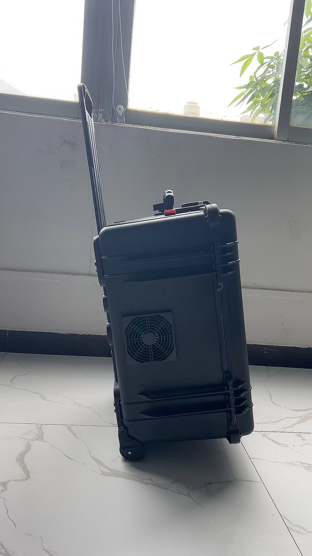 张北手拉箱型移动通信干扰器
